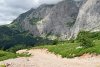 Дорога на Лунную поляну над долиной ручья Водопадистый