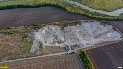 Павловская свалка в недопустимой близости от водоохранной зоны реки Тихонькая