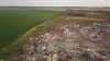 Незаконная свалка отходов в Калининском районе рядом с обрабатываемыми сельхозугодьями