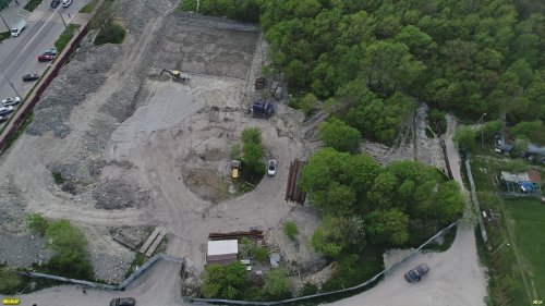 Часть территории Пионерской рощи в Новороссийске уничтожается под строительство детского сада