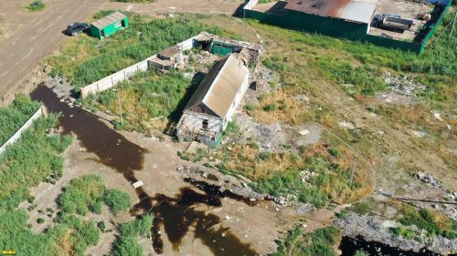 Ядовитые лужи на Энемской свалке отходов