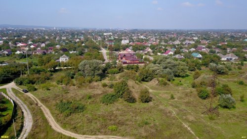 Часть "зелёной зоны" в Абинске -территория старой карьерной разработки кирпичного завода
