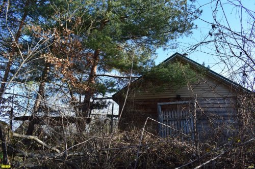 В некоторых местах дома в станице Азовской стоят за несколько метров от обрыва к реке Убин 