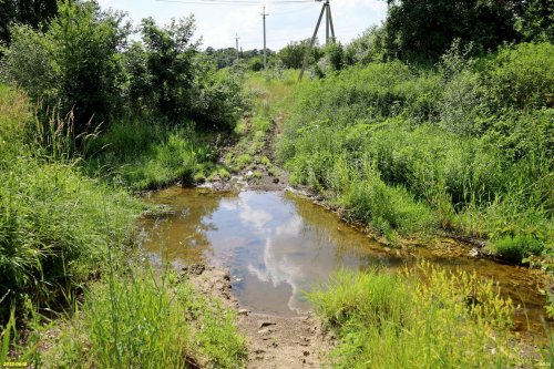 Река Зыбза ограничивает Урочище Горки с запада