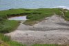 Озеро с термальной сероводородной водой возле Вулкана Пеклы