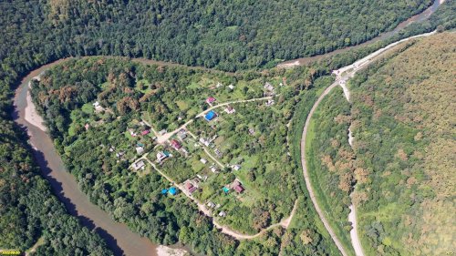 Зелёная зона в х.Шубинка (1) на левом берегу реки Пшиш