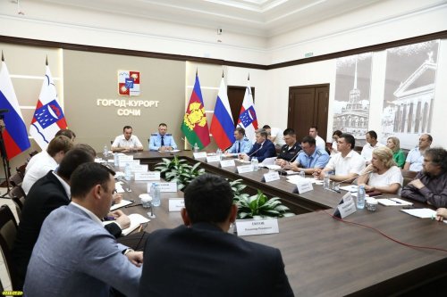 Совещание по предотвращению и пресечению самовольной застройки в Сочи под председательством губернатора В.Кондратьева