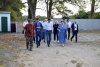 Участники совещания возле перспективной зелёной зоны в посёлке Кучугуры (12)