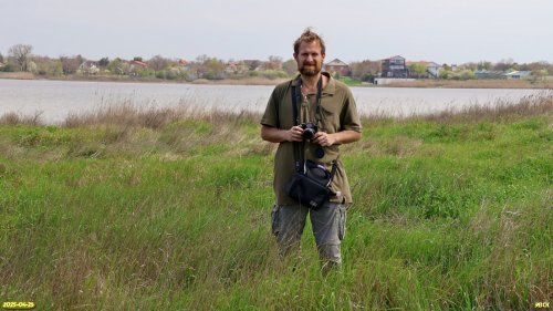 Исследователь Д.Матвеев на обследовании перспективной ООПТ Озеро Лебединое