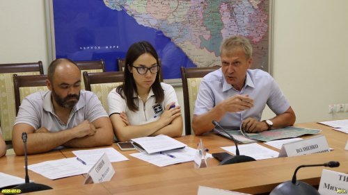 Представители власти Отрадненского района: Волненко А.В. (глава МО), Ерыгина Ю.Д., Созинов О.В. 