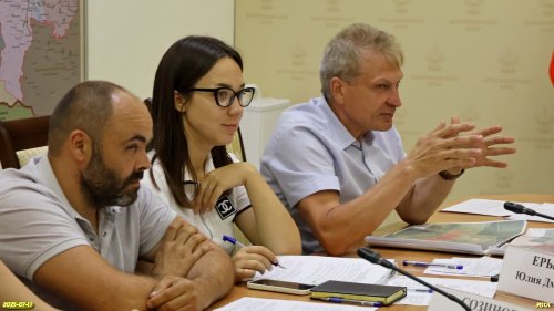 Представители власти Отрадненского района: Волненко А.В. (глава МО), Ерыгина Ю.Д., Созинов О.В. 