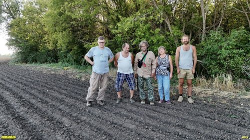 Активисты ЭВСК на обследовании озеленённых территорий в МО Каневской район (10.08.2025)