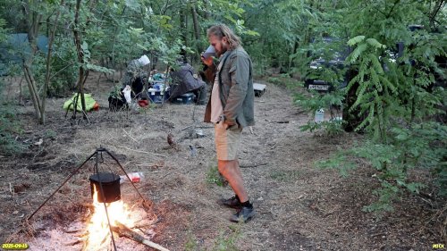 Утро после ночёвки на территории перспективной ООПТ Крыловский берег Челбаса