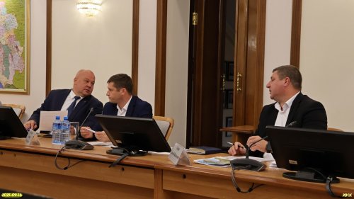 Представители администрации МО Белоглинский район (слева направо): Ефимов О.В. (Глава МО), Булгаков А.В., Гендин А.В.