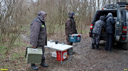 Сборы автомобиля после привала на территории перспективной ООПТ Яловое Колено