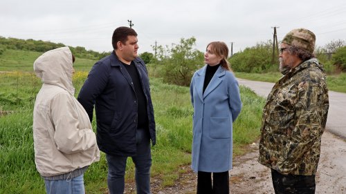 Участники совещания в Колонской лесостепи 