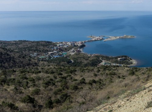 Вид на морскую акваторию, прилегающую к поселку Большой Утриш