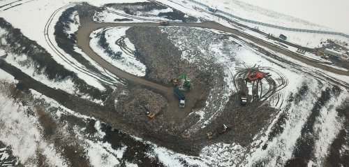 Тонар заехал для выгрузки отходов на Белореченский полигон ТКО