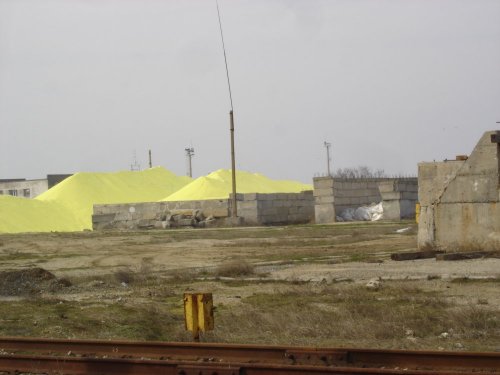 (2014.03.12) Хранение серы в порту Кавказ 