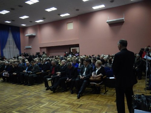 Встреча жителей Юбилейного района с главной Краснодара Евлановым В. Л.