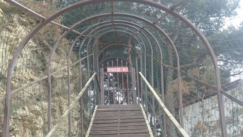 Захват и застройка участка памятника природы  в Джанхоте