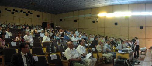Зал кинотеатра "Родина" был почти полон